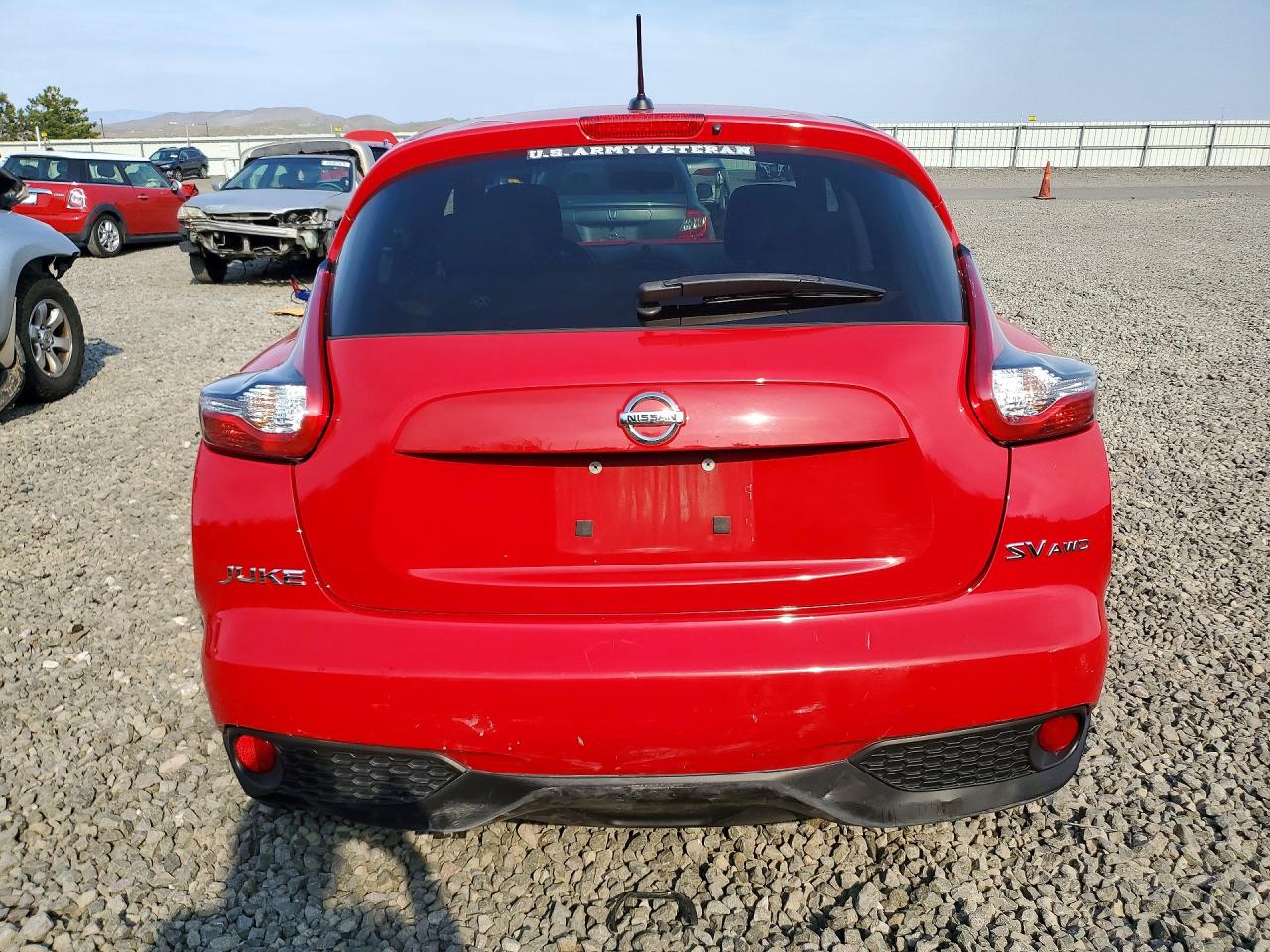 2015 NISSAN JUKE SV photo 16