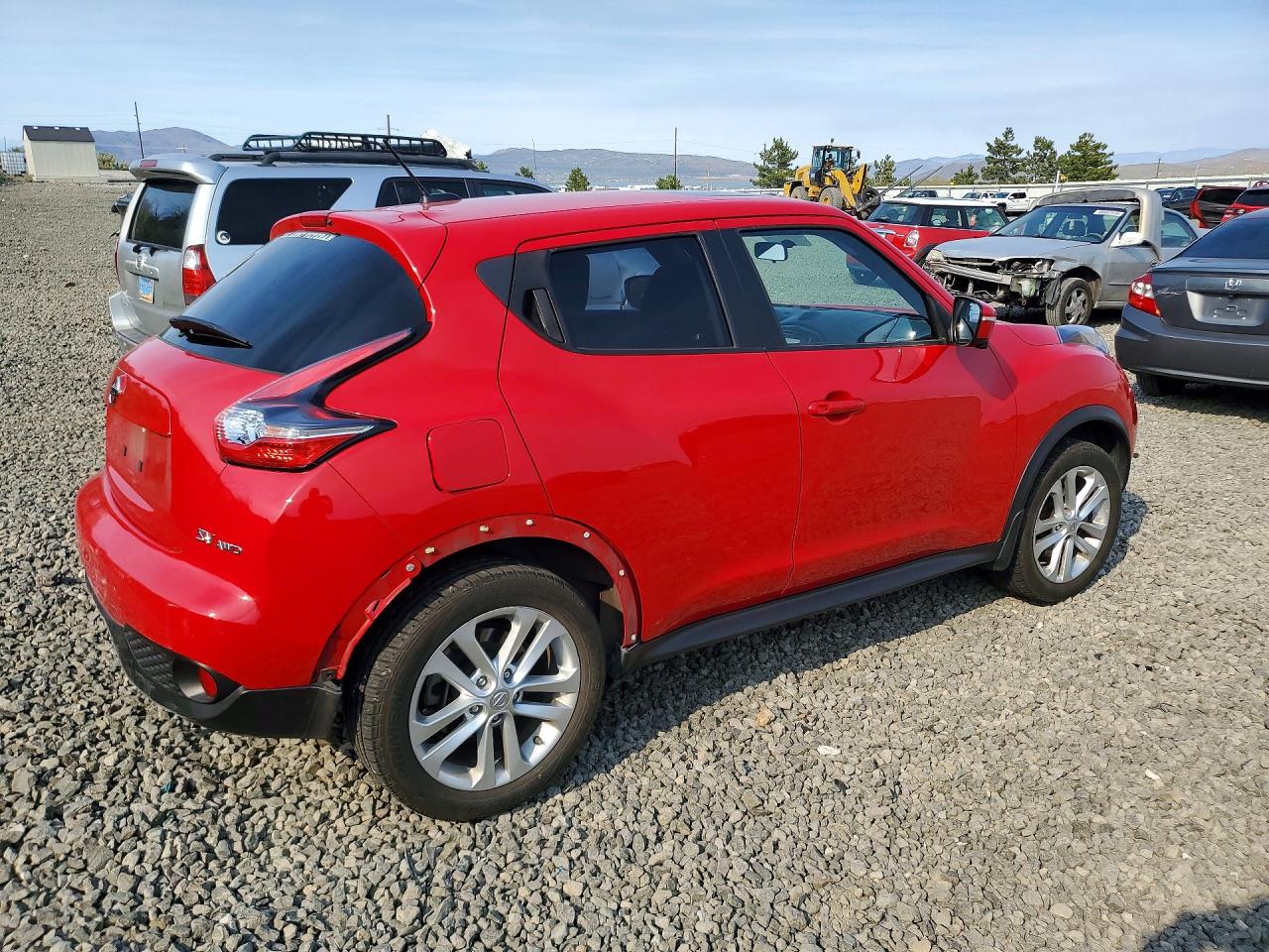 2015 NISSAN JUKE SV photo 7