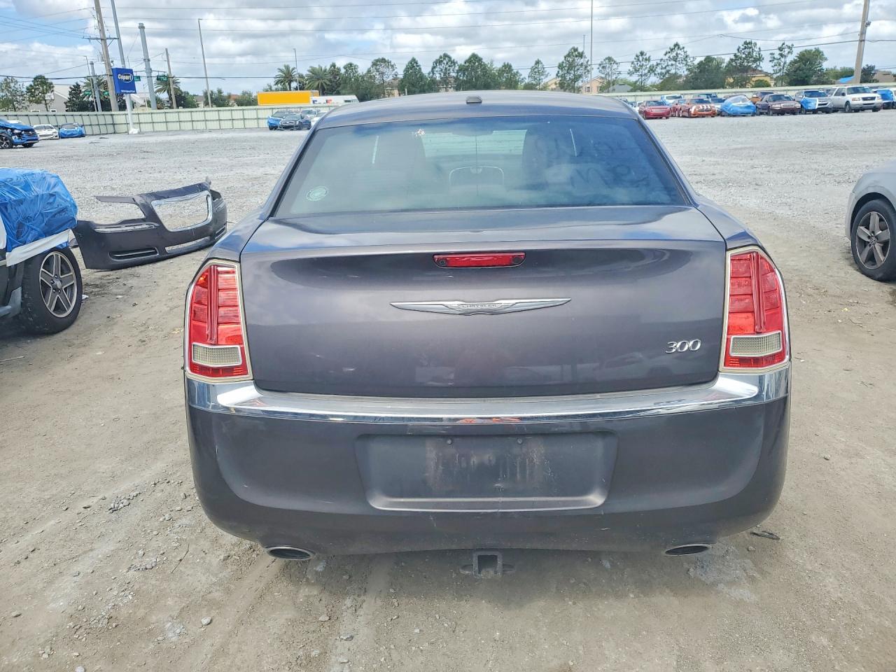 2014 CHRYSLER 300 photo 6