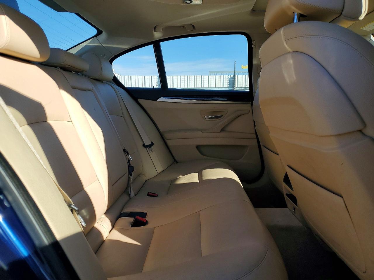 2015 BMW 528 I photo 19