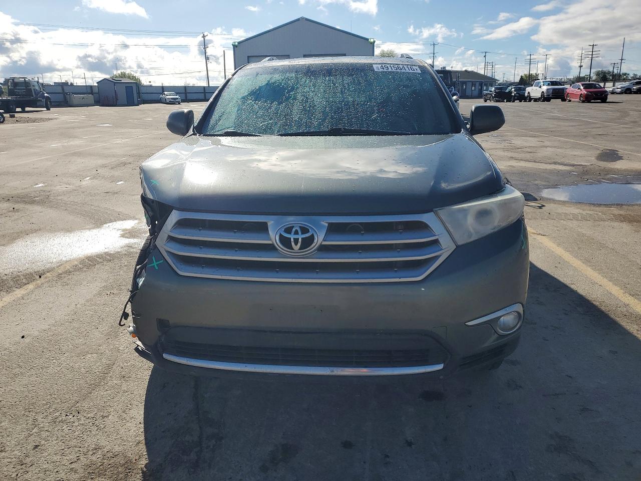2011 TOYOTA HIGHLANDER SE photo 5
