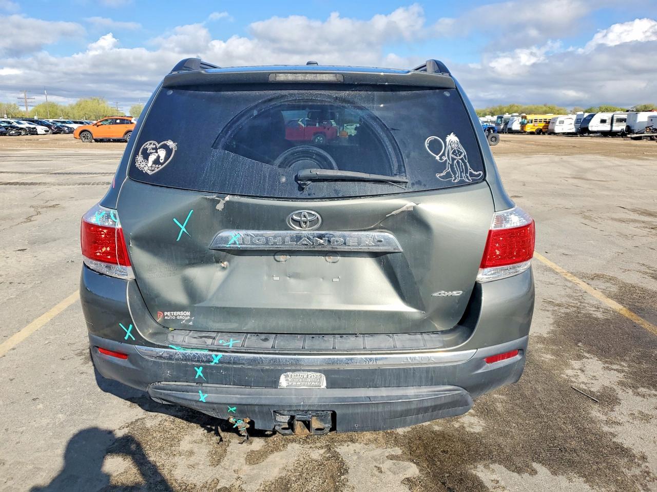 2011 TOYOTA HIGHLANDER SE photo 6
