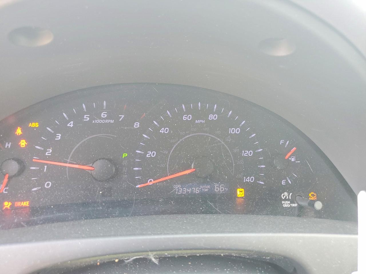 2011 TOYOTA CAMRY LE photo 17