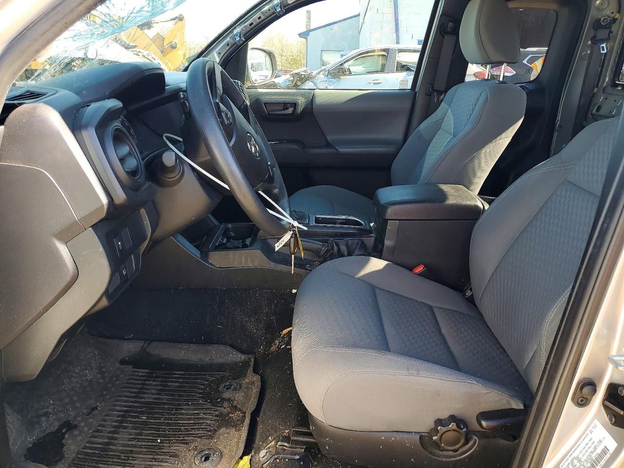 2021 TOYOTA TACOMA SR V6 photo 13