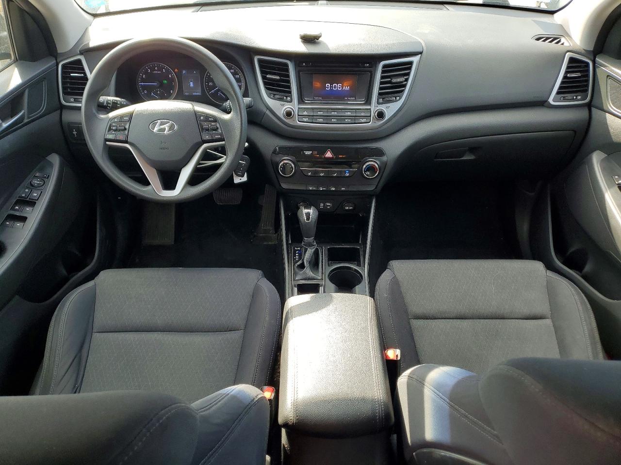 2017 HYUNDAI TUCSON SE photo 15