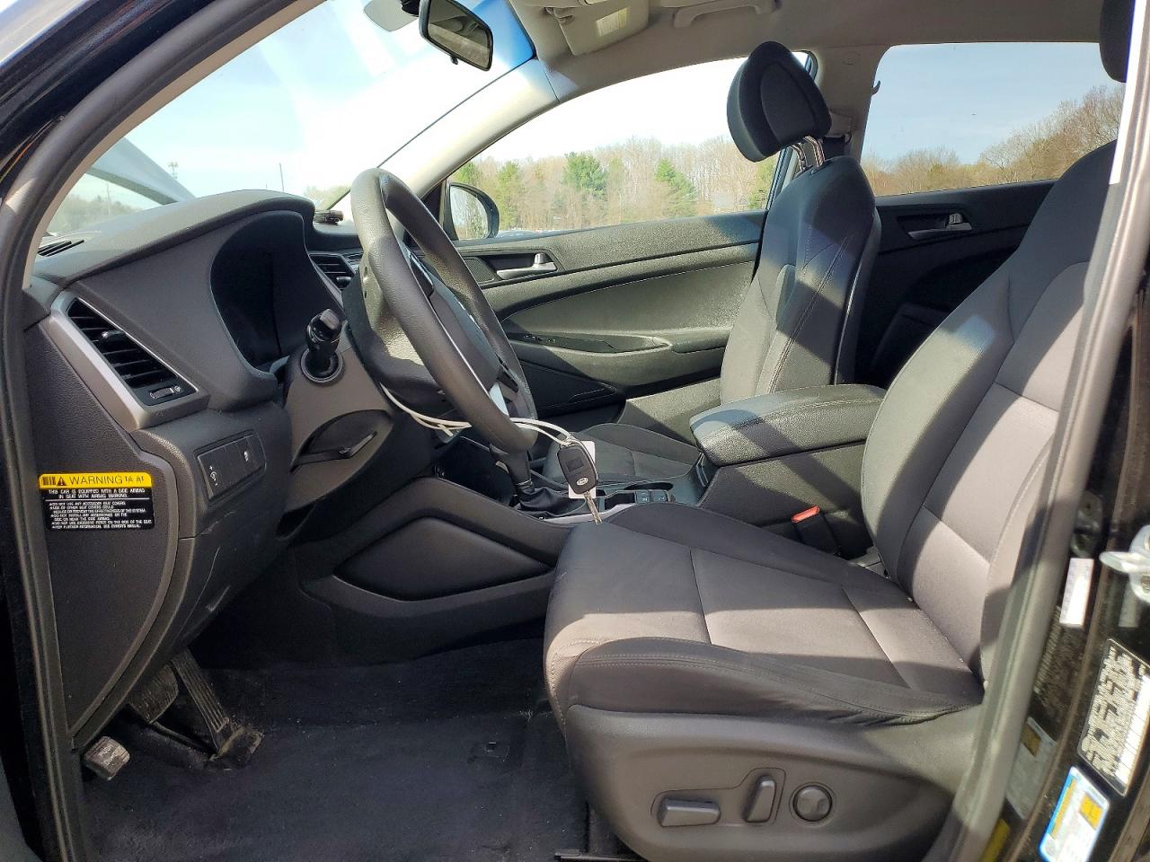 2017 HYUNDAI TUCSON SE photo 13