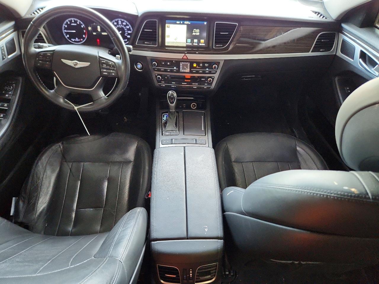 2015 HYUNDAI GENESIS 3.8L photo 8