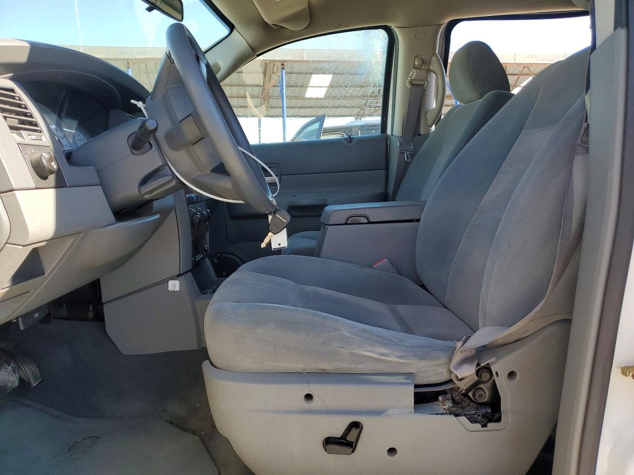 2004 DODGE DURANGO SLT photo 13
