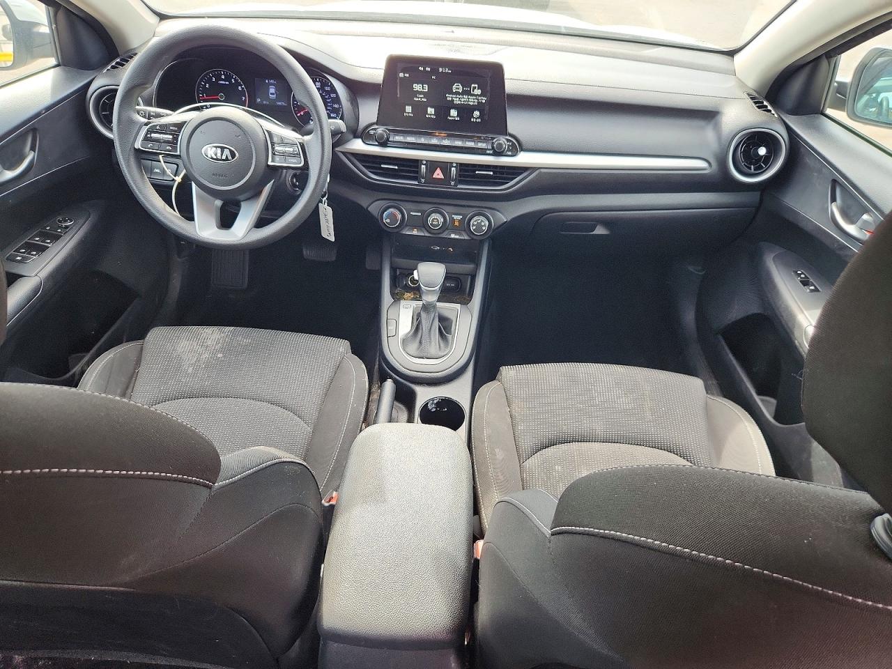 2020 KIA FORTE FE photo 8