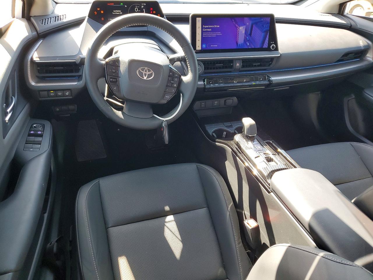 2024 TOYOTA PRIUS XLE photo 15