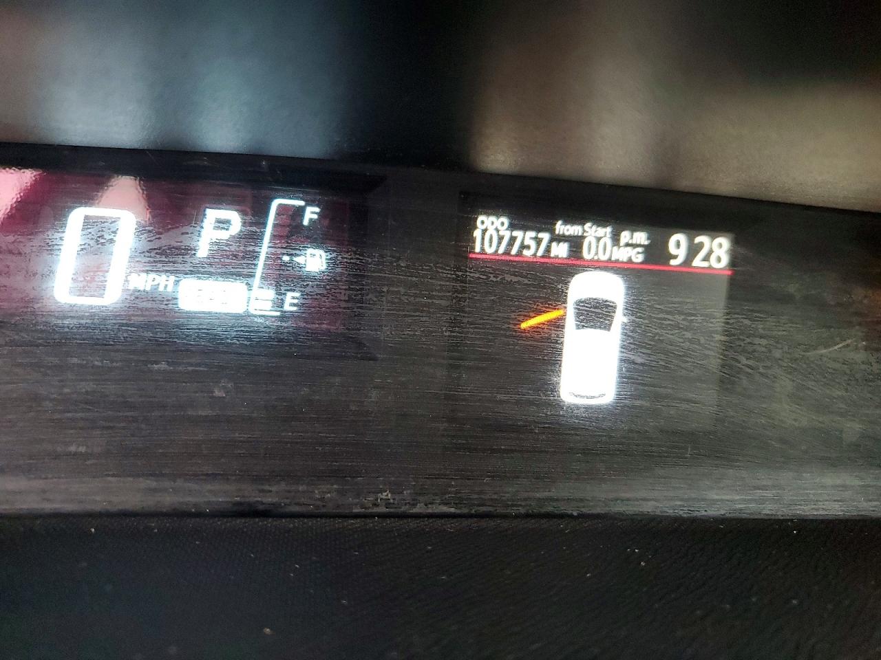 2015 TOYOTA PRIUS C TWO photo 25