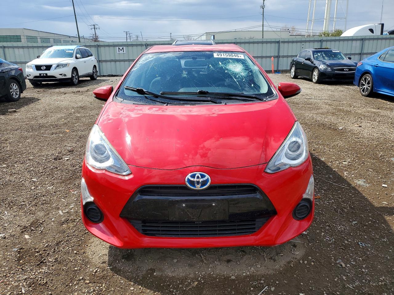 2015 TOYOTA PRIUS C TWO photo 13