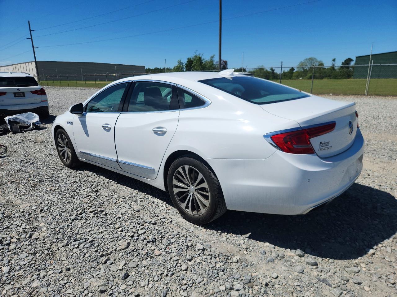 2017 BUICK LACROSSE PREMIUM photo 3