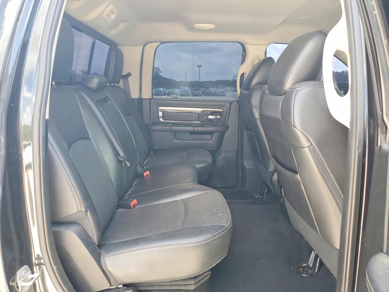 2016 RAM 1500 SPORT photo 10