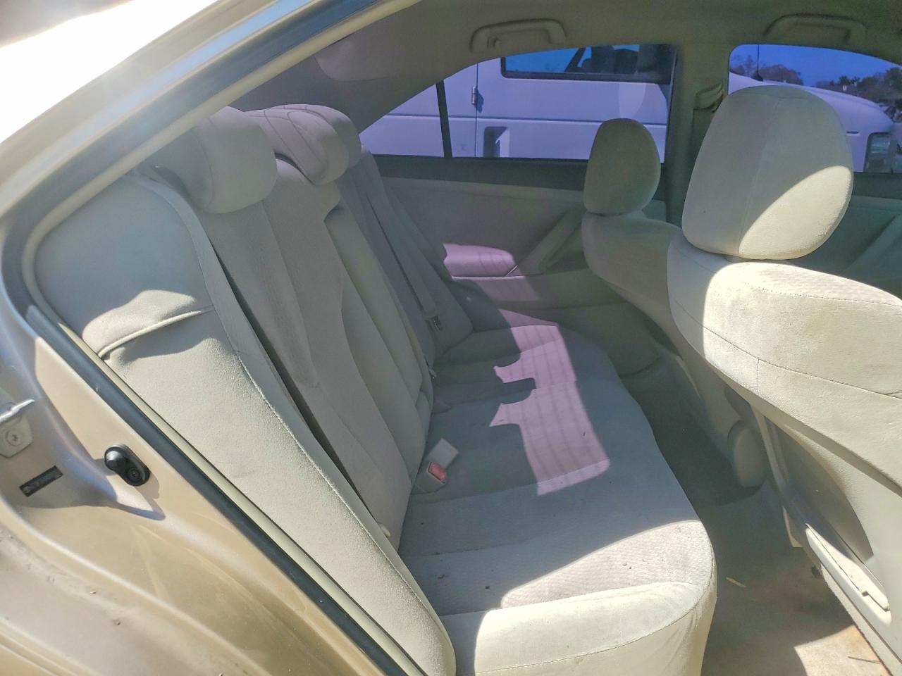 2010 TOYOTA CAMRY BASE photo 19