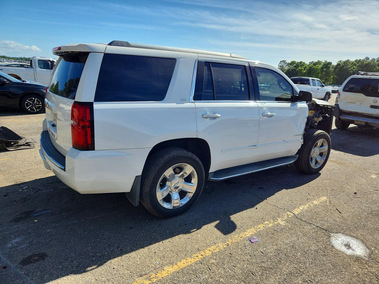 2015 CHEVROLET TAHOE C1500 LTZ photo 3