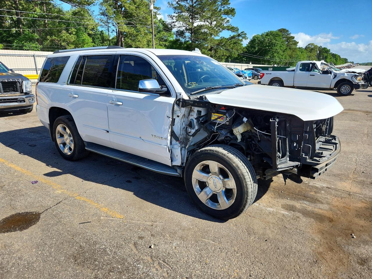 2015 CHEVROLET TAHOE C1500 LTZ photo 4
