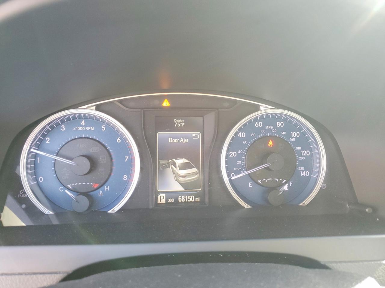 2017 TOYOTA CAMRY LE photo 17