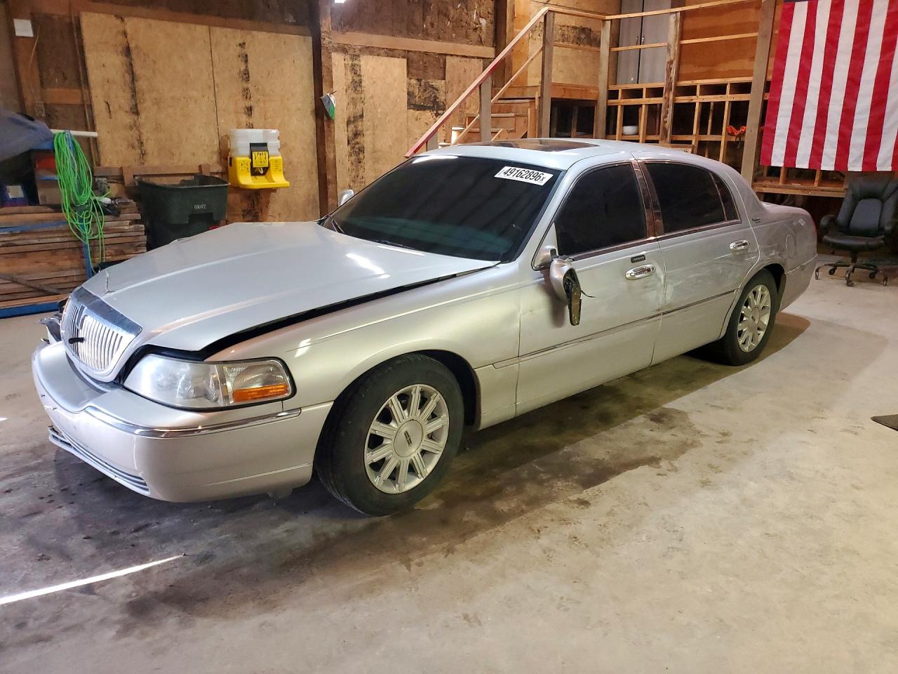 2007 LINCOLN TOWN CAR
