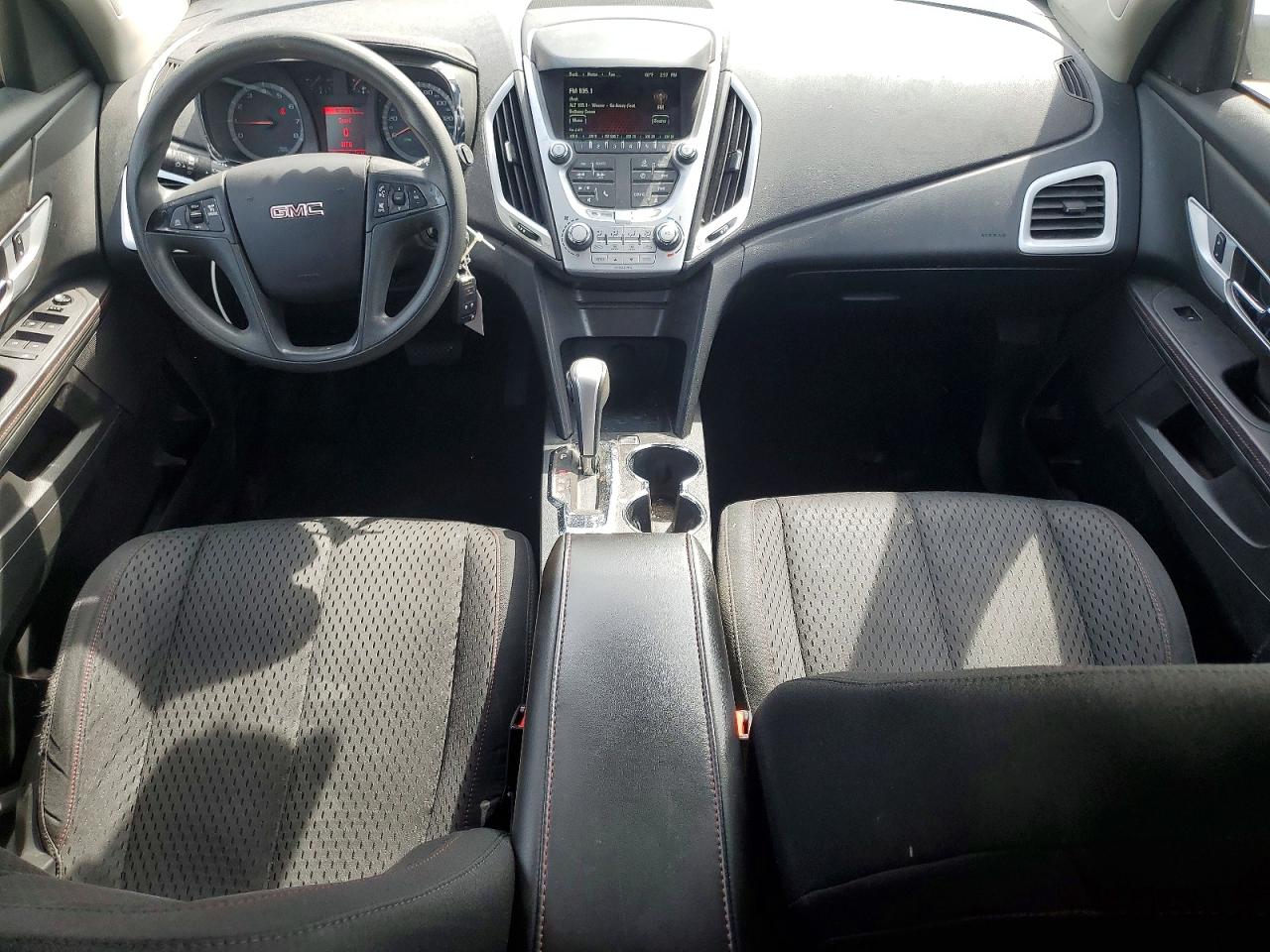2015 GMC TERRAIN SLE photo 8