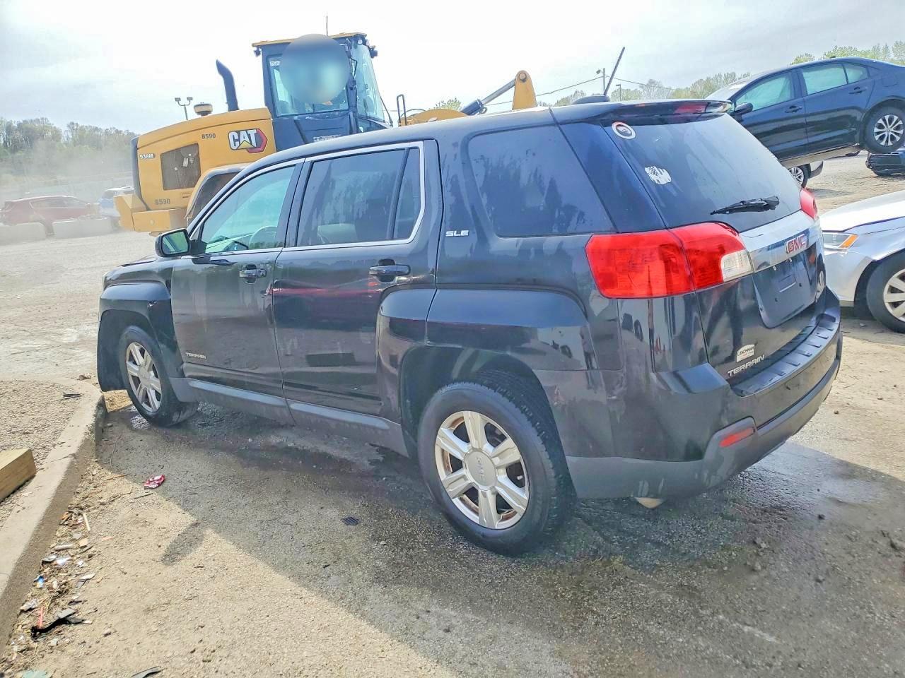 2015 GMC TERRAIN SLE photo 2