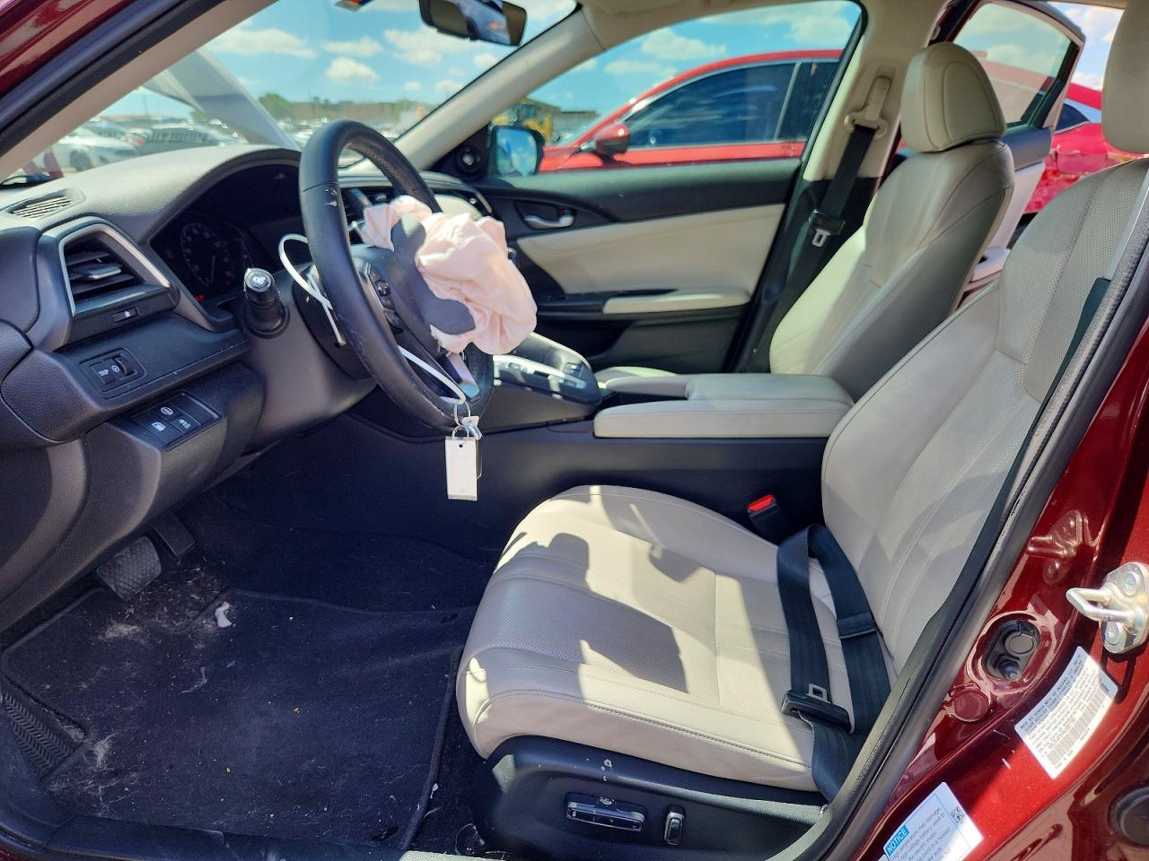 2019 HONDA INSIGHT TOURING photo 13