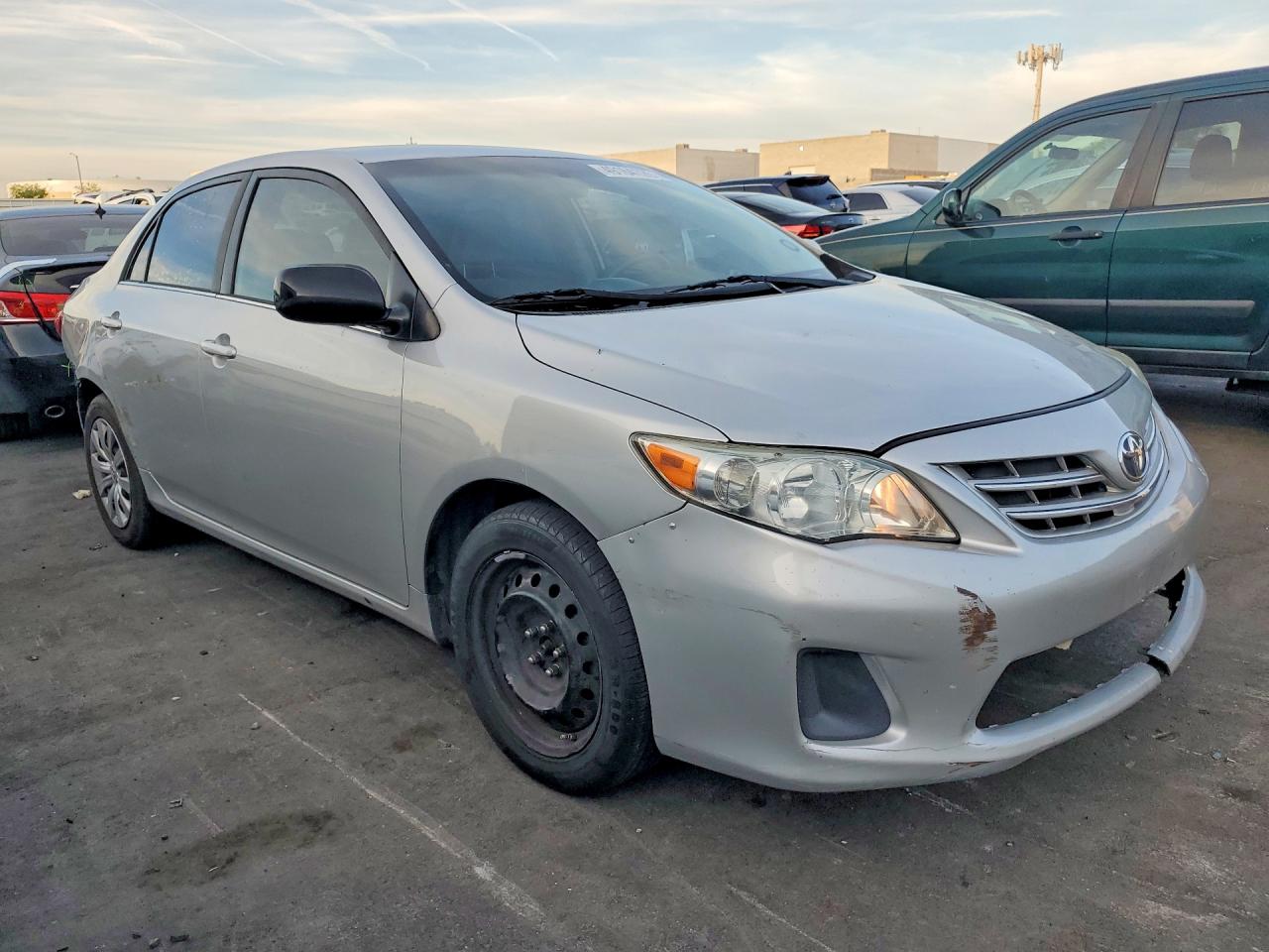 2013 TOYOTA COROLLA LE photo 7