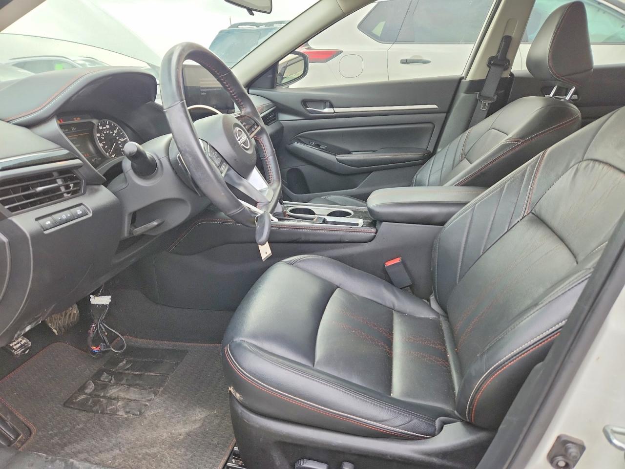 2024 NISSAN ALTIMA 2.5 SR photo 13