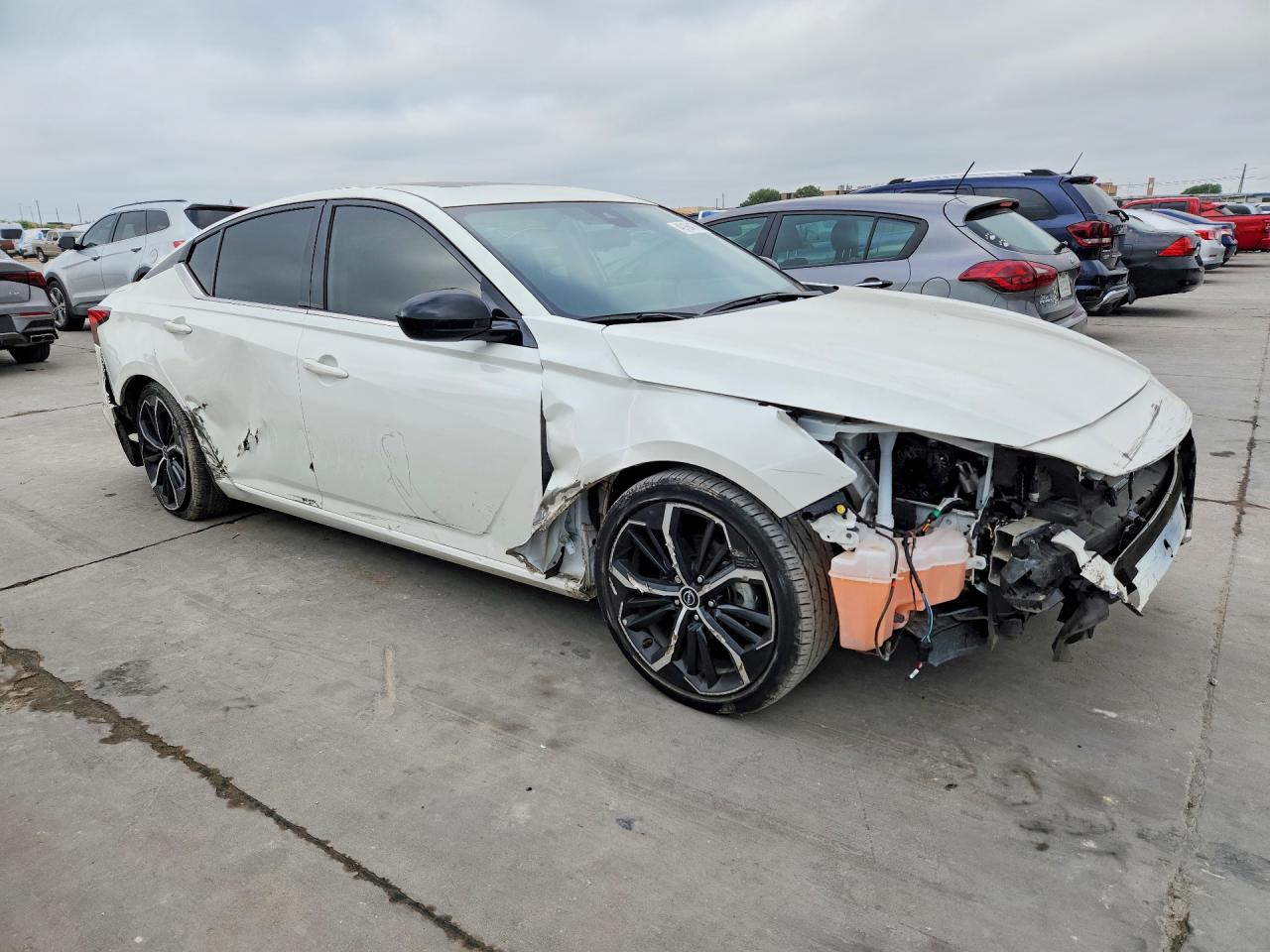 2024 NISSAN ALTIMA 2.5 SR photo 7
