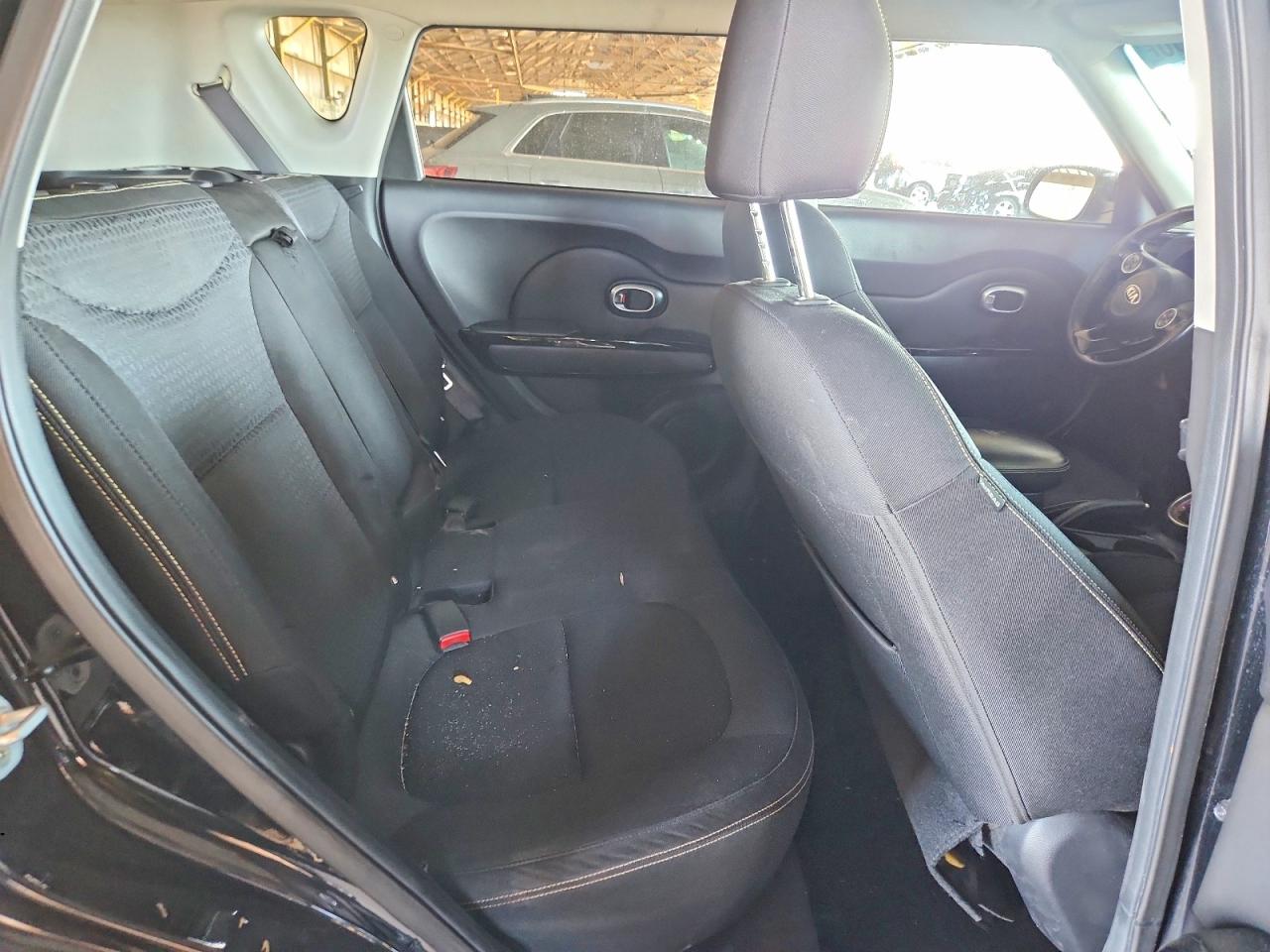 2016 KIA SOUL + photo 19