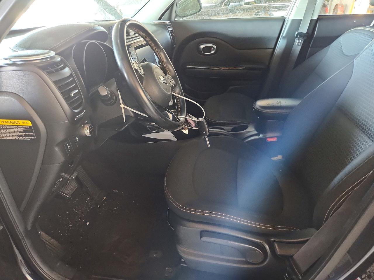 2016 KIA SOUL + photo 13