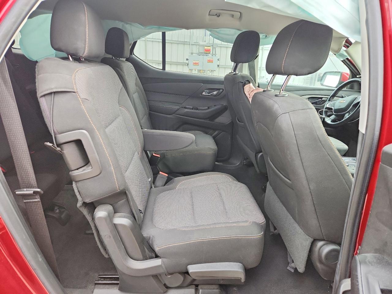 2020 CHEVROLET TRAVERSE LT photo 31