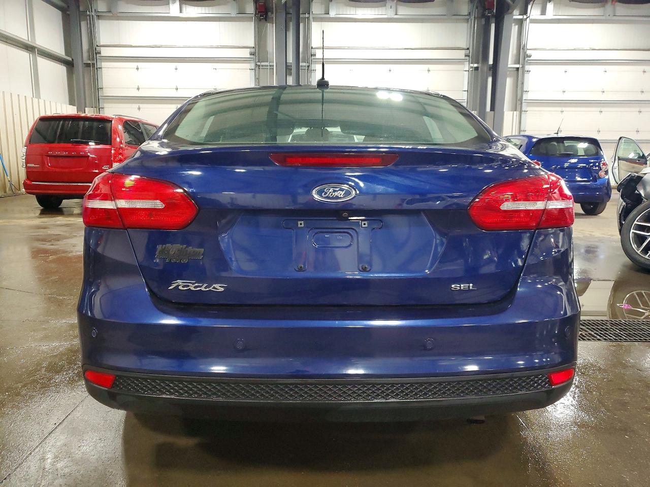2017 FORD FOCUS SEL photo 11