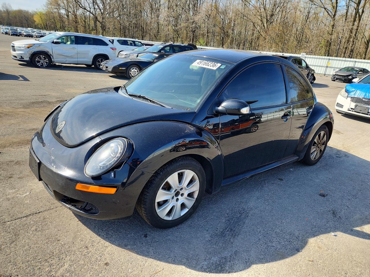 2010 VOLKSWAGEN NEW BEETLE