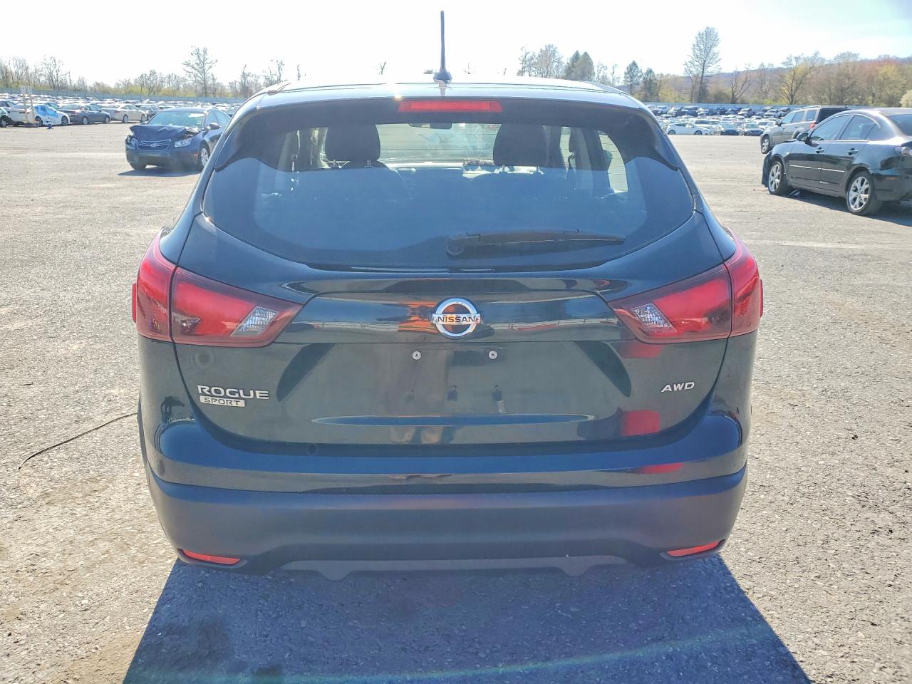 2019 NISSAN ROGUE SPORT S photo 6