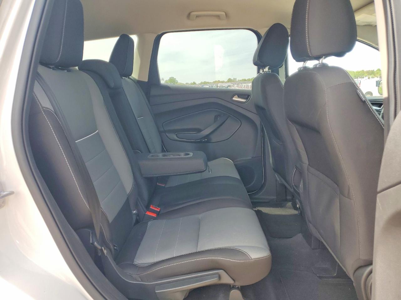 2014 FORD ESCAPE SE photo 31