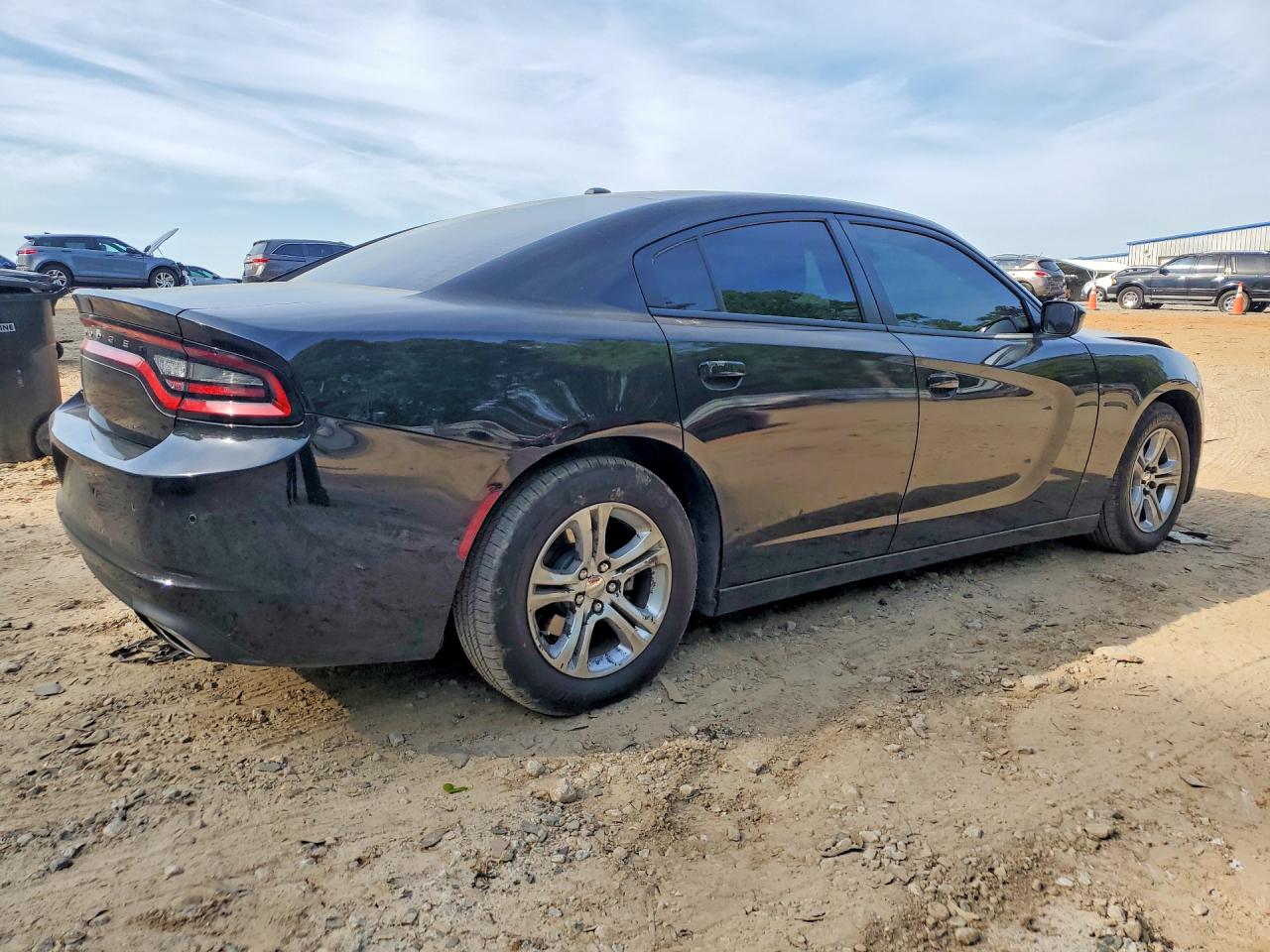 2020 DODGE CHARGER SXT photo 5