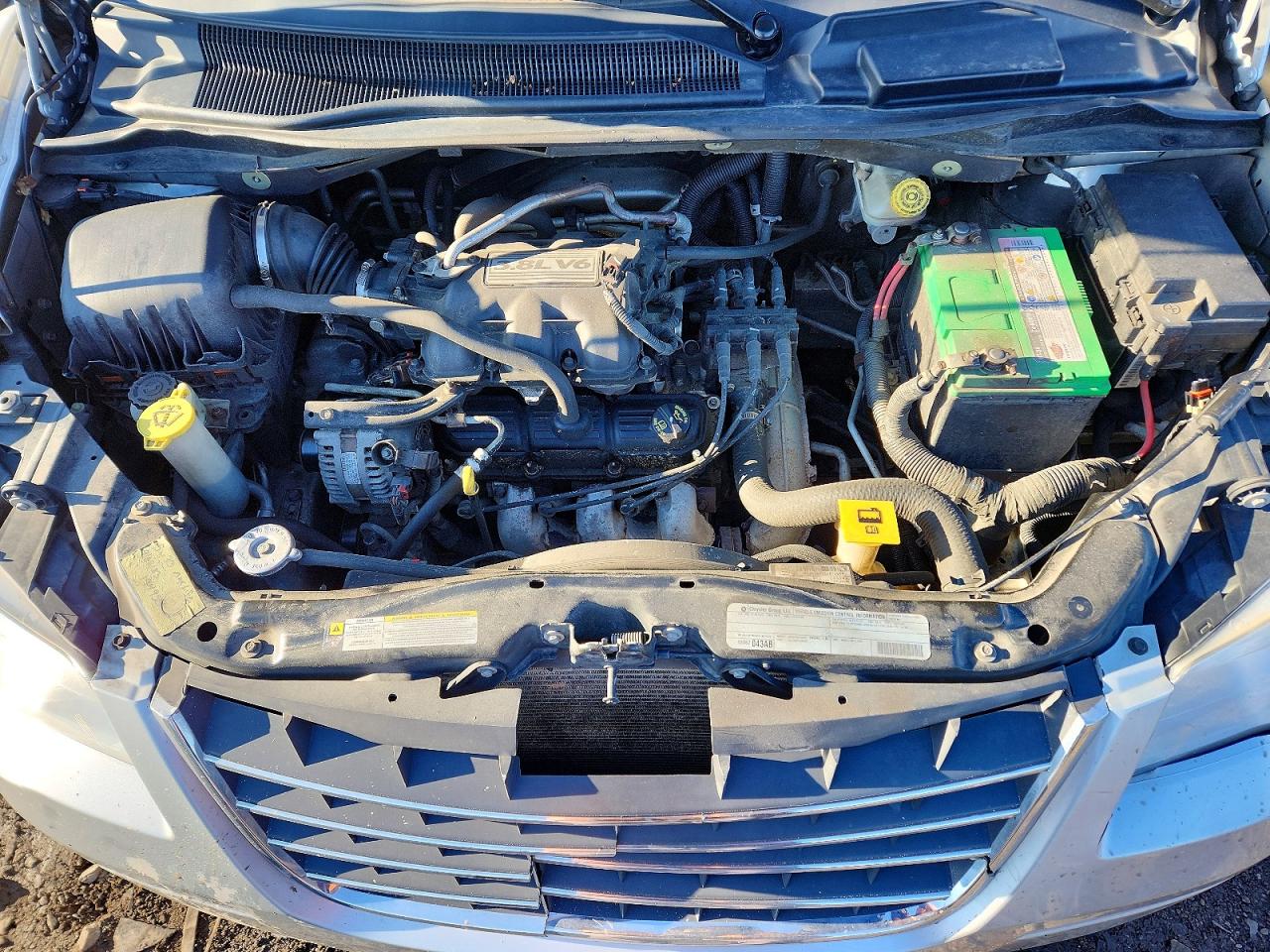 2010 CHRYSLER TOWN & COUNTRY TOURING photo 23