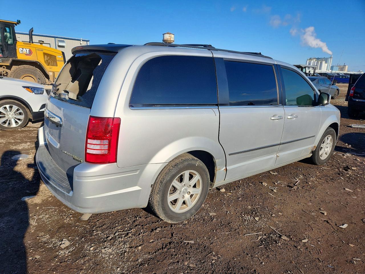 2010 CHRYSLER TOWN & COUNTRY TOURING photo 5