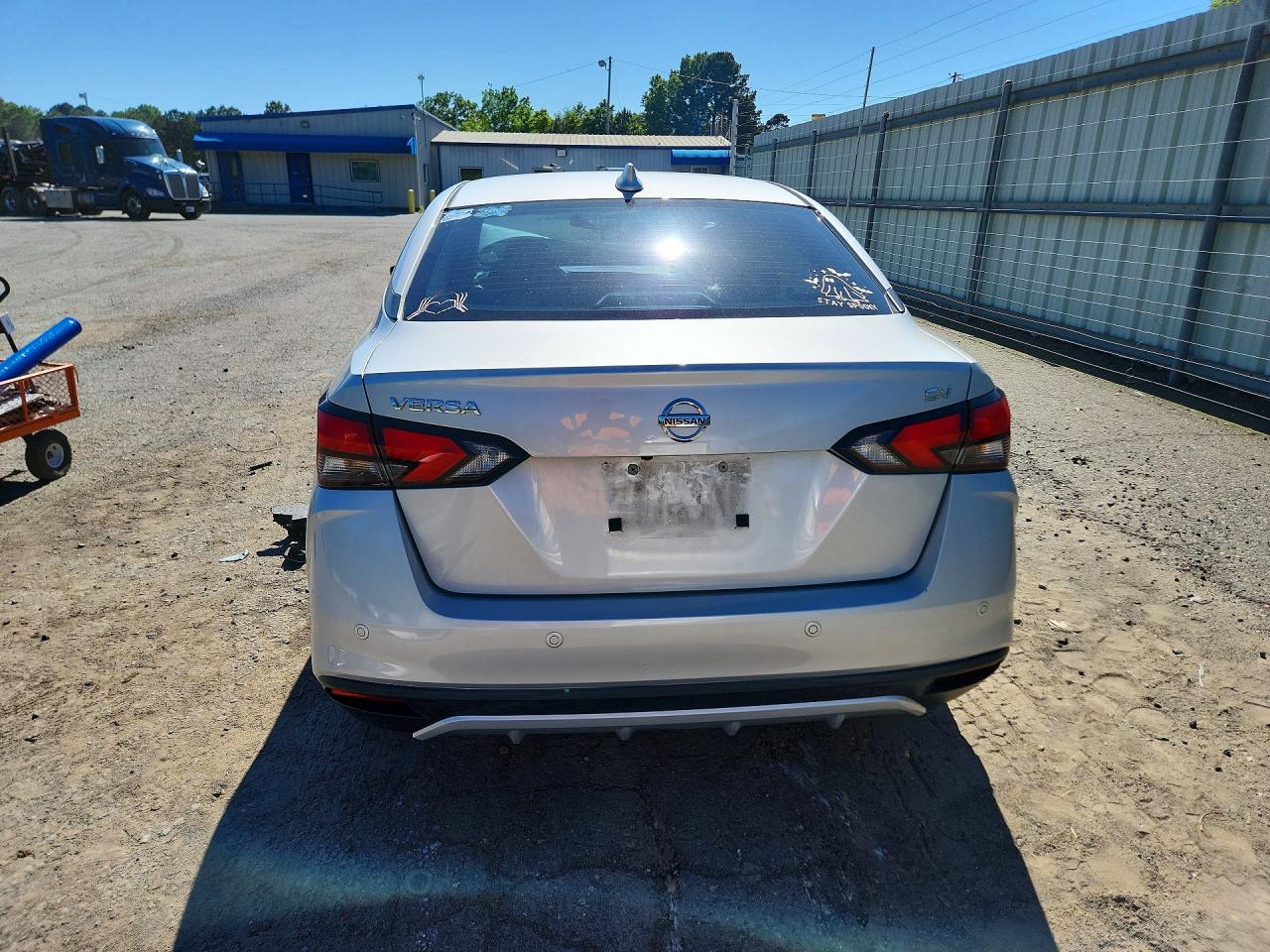 2021 NISSAN VERSA SV photo 11