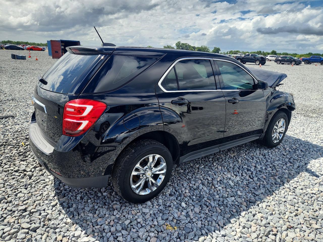 2017 CHEVROLET EQUINOX LS photo 5