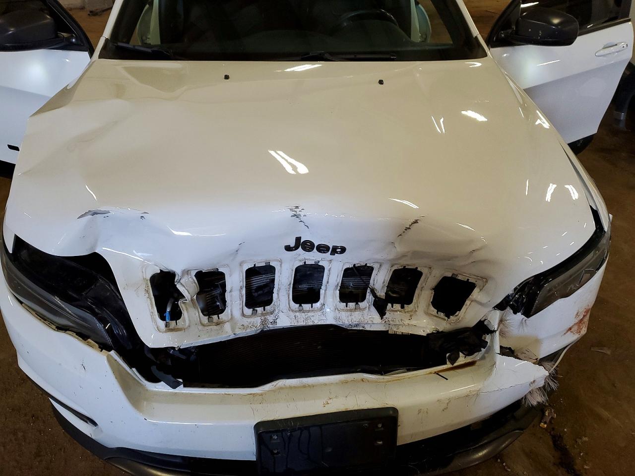 2021 JEEP CHEROKEE LATITUDE LUX photo 23