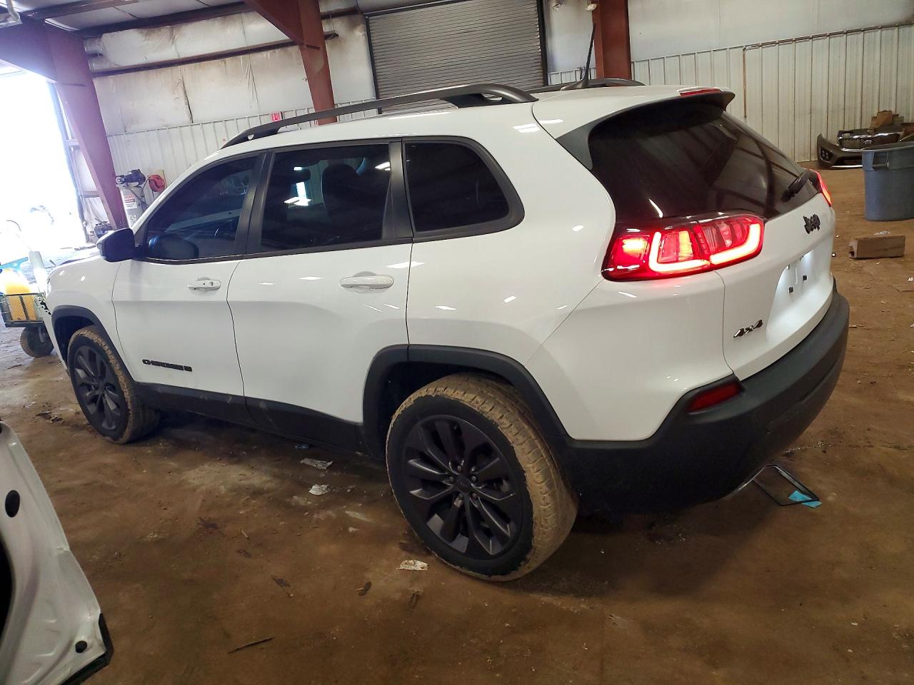 2021 JEEP CHEROKEE LATITUDE LUX photo 3