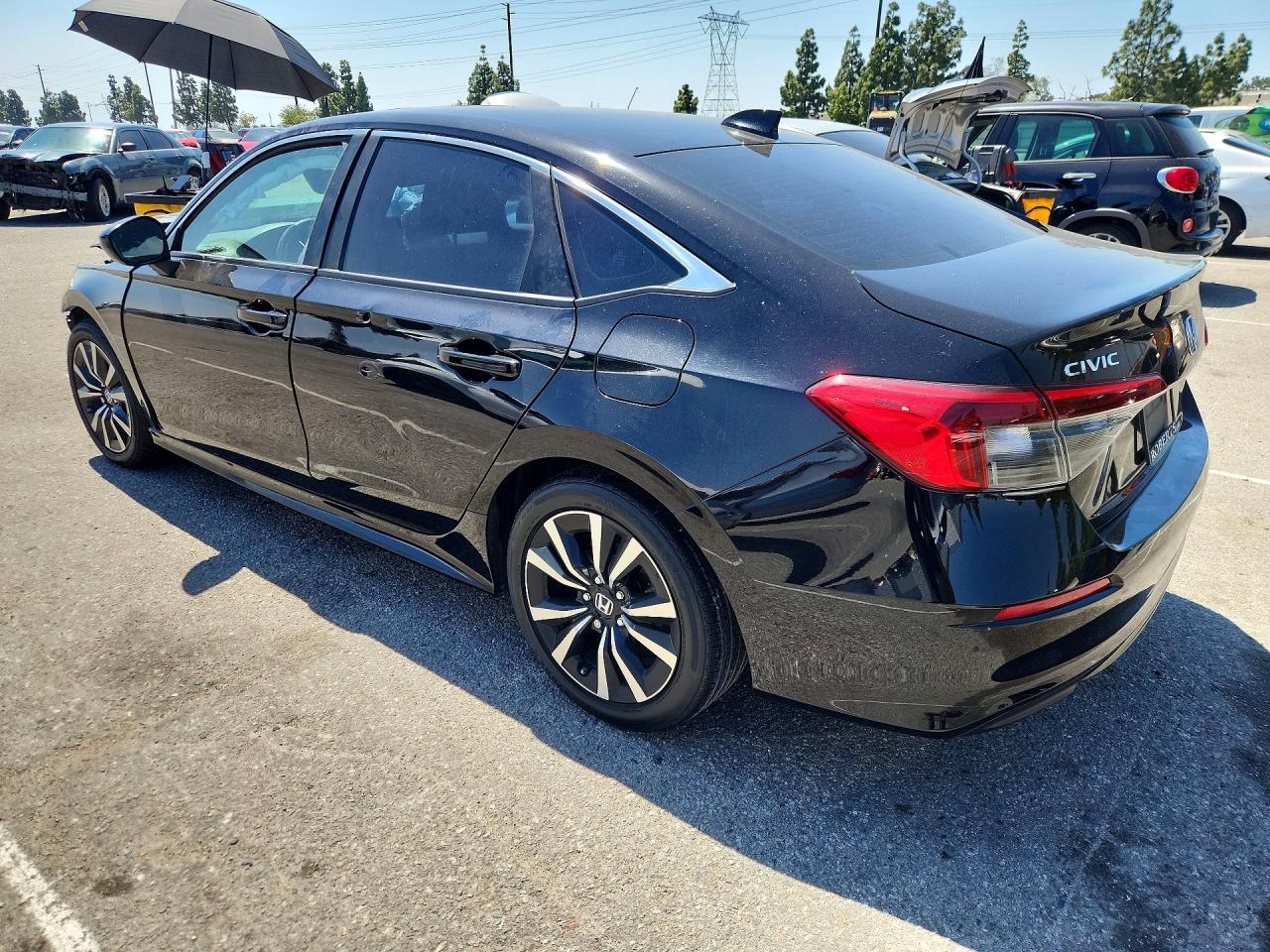 2022 HONDA CIVIC EX photo 2