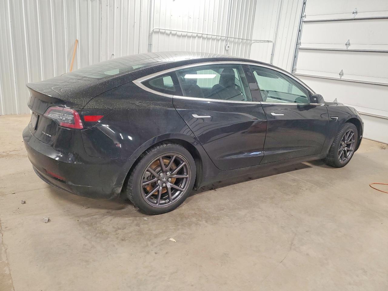 2019 TESLA MODEL 3 photo 5