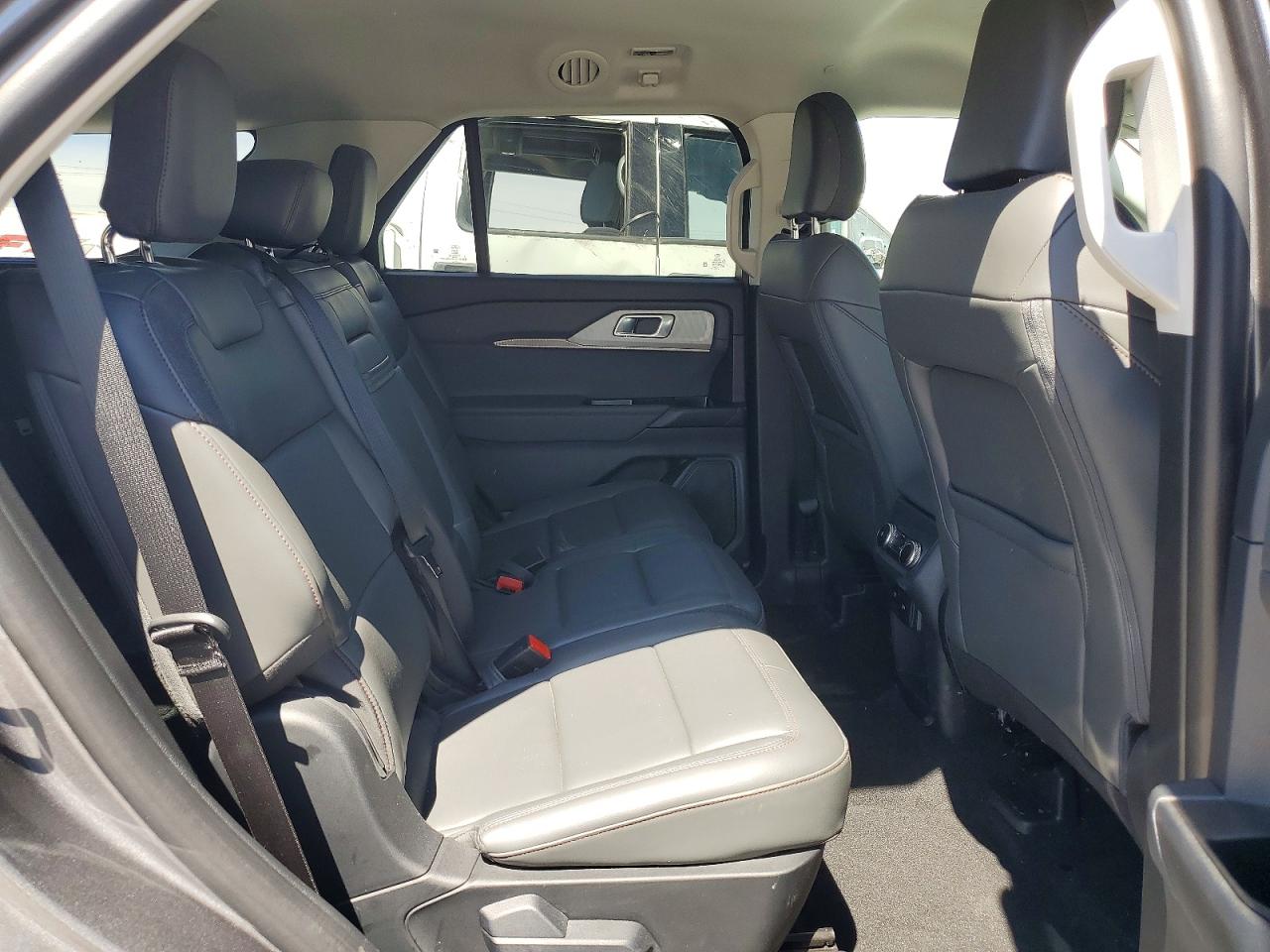 2025 FORD EXPLORER ACTIVE photo 31