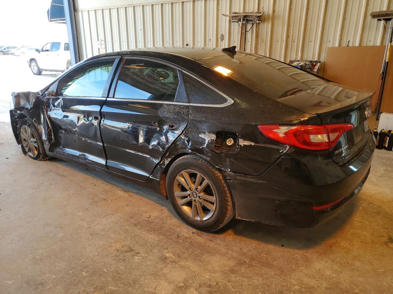 2015 HYUNDAI SONATA SE photo 3