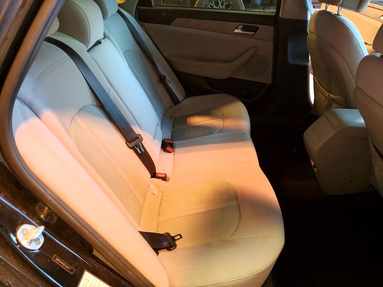 2015 HYUNDAI SONATA SE photo 19