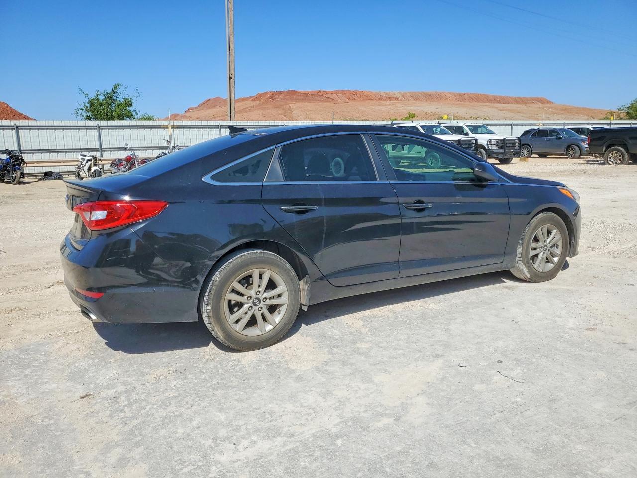2015 HYUNDAI SONATA SE photo 5