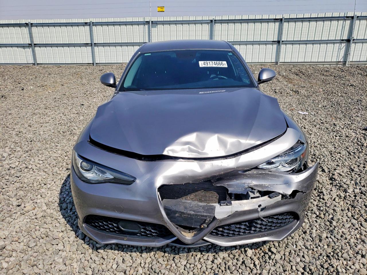 2019 ALFA ROMEO GIULIA TI photo 9
